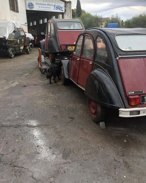 deux 2cv charleston rouge delage