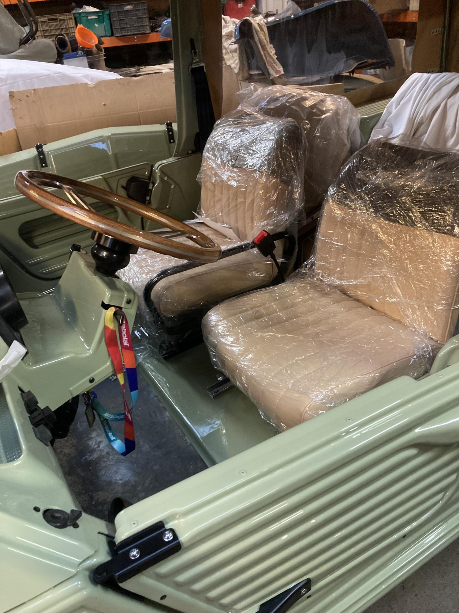 mehari vert olivier sellerie beige sur mesure